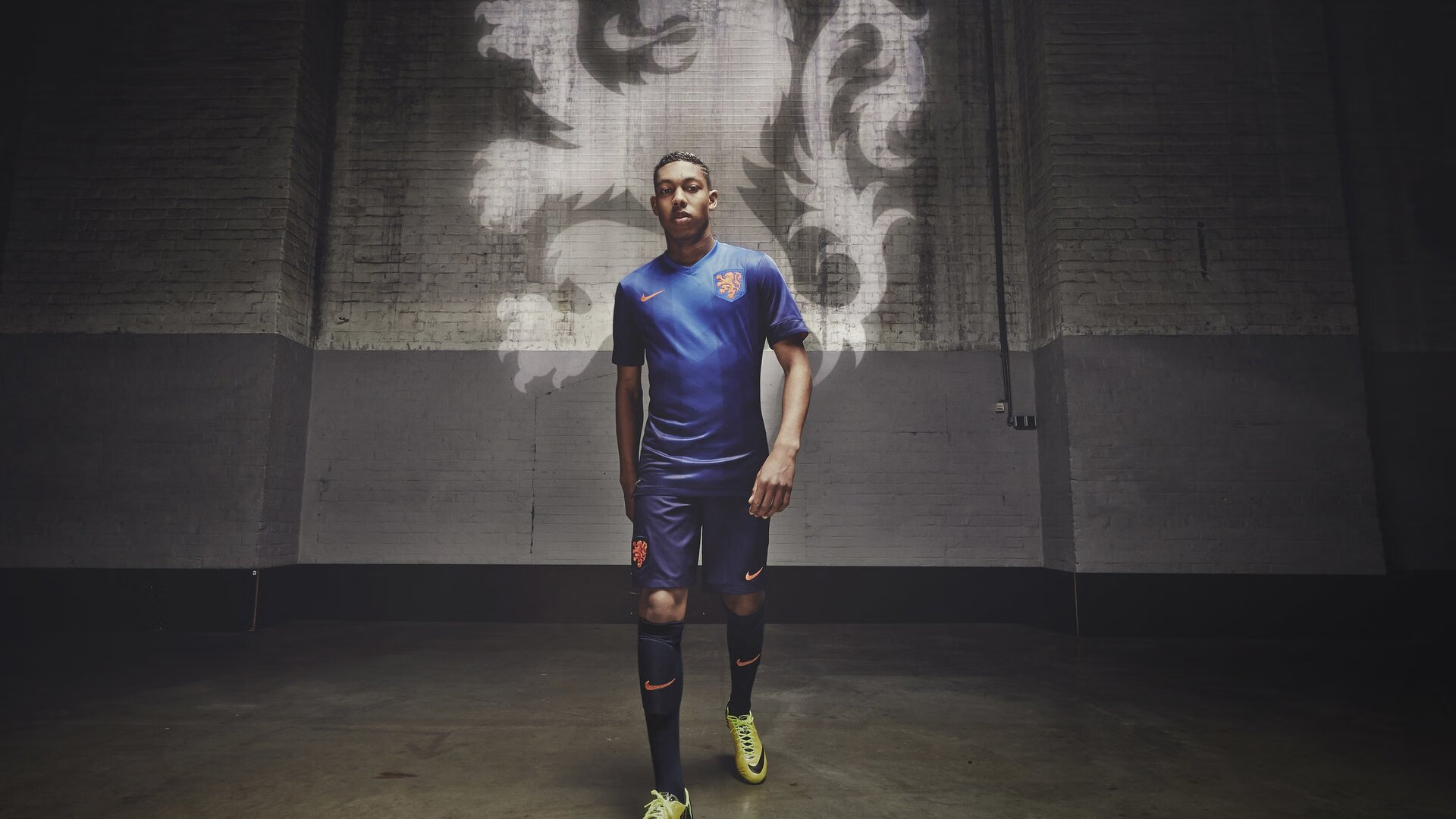 日本队新星闪耀赛场！，日本足球十大新星